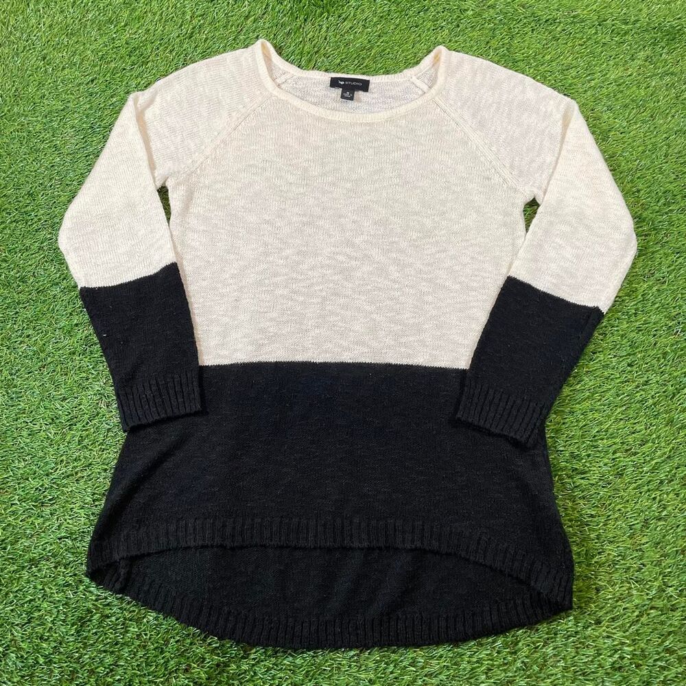 AB Studio women's white and black color block sweater in size M